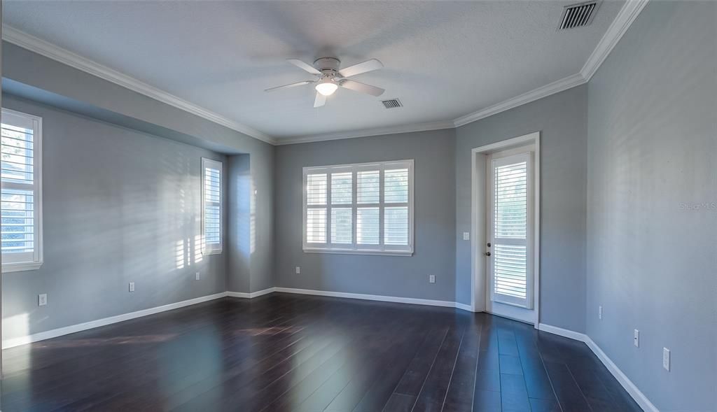 For Sale: $725,000 (4 beds, 3 baths, 2681 Square Feet)