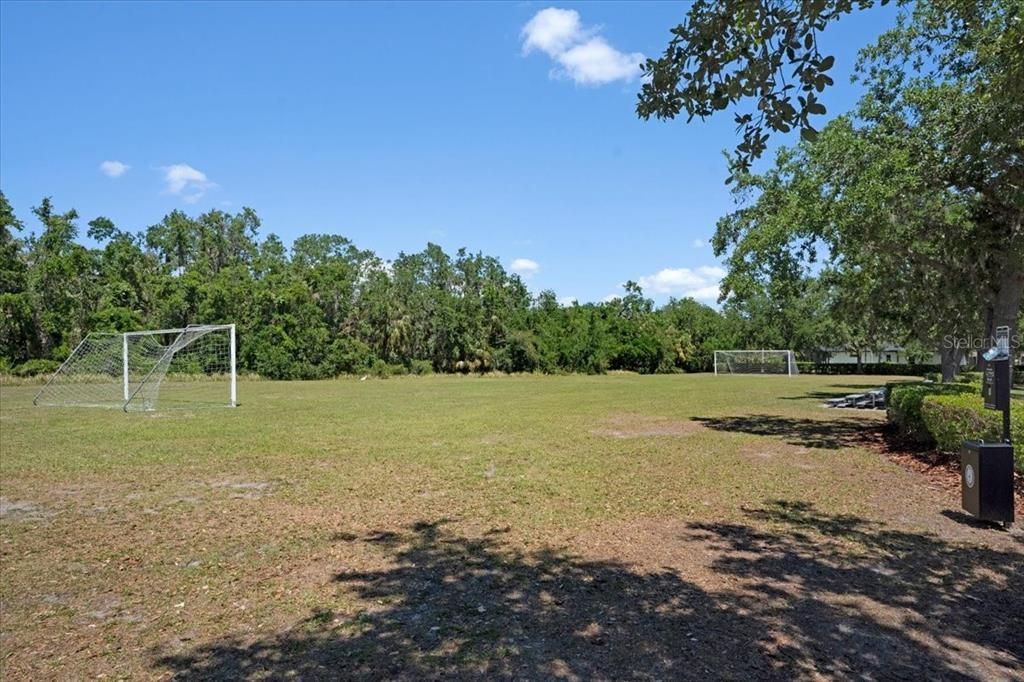 For Sale: $725,000 (4 beds, 3 baths, 2681 Square Feet)