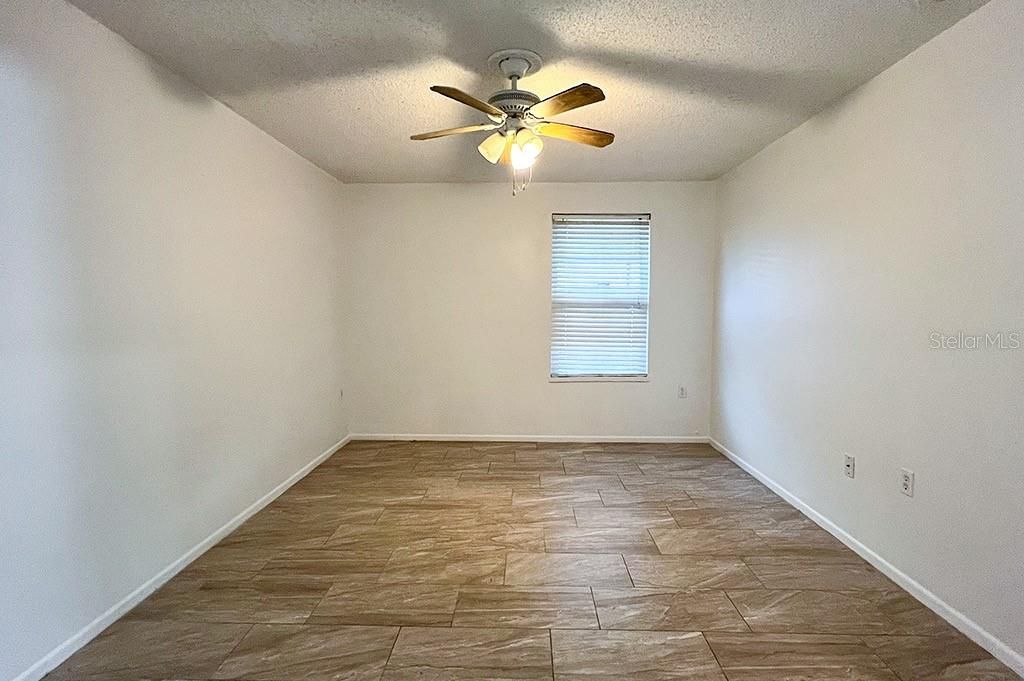 For Rent: $1,600 (3 beds, 2 baths, 1149 Square Feet)