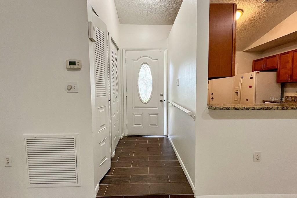 For Rent: $1,600 (3 beds, 2 baths, 1149 Square Feet)