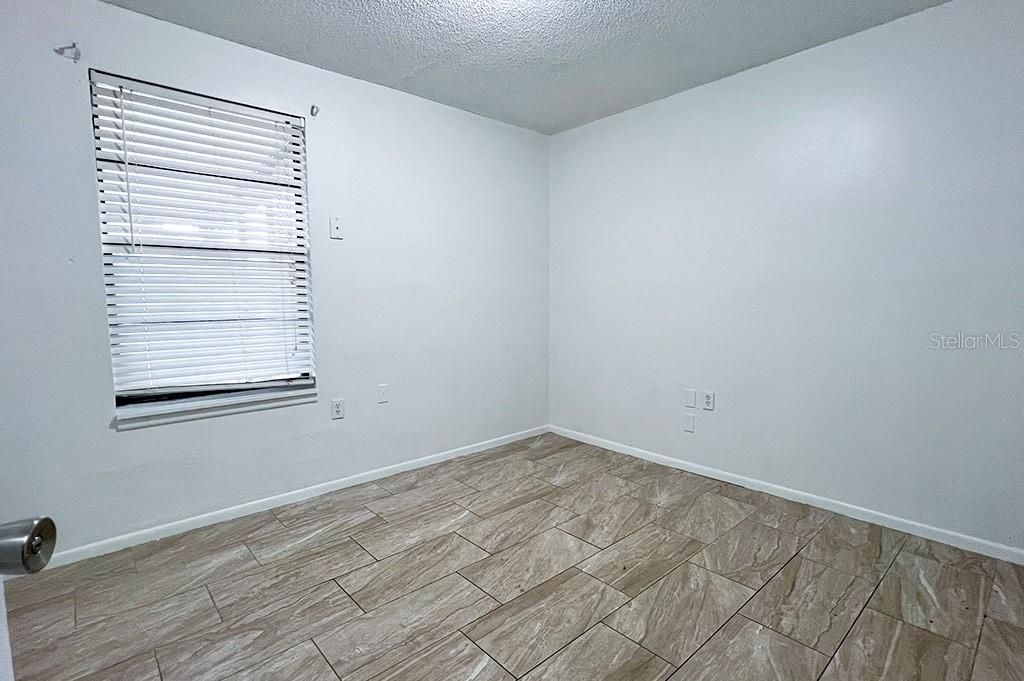 For Rent: $1,600 (3 beds, 2 baths, 1149 Square Feet)