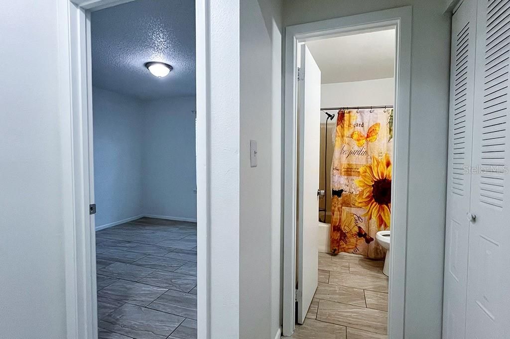 For Rent: $1,600 (3 beds, 2 baths, 1149 Square Feet)