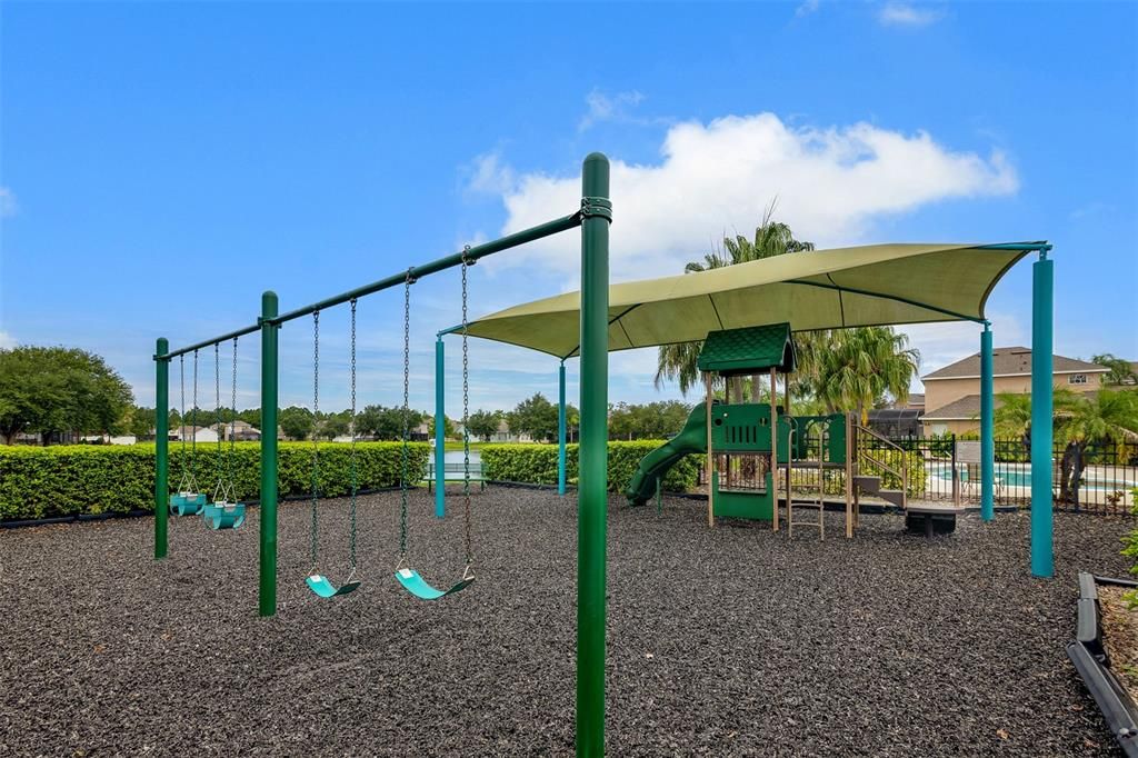 For Sale: $410,000 (4 beds, 2 baths, 1941 Square Feet)