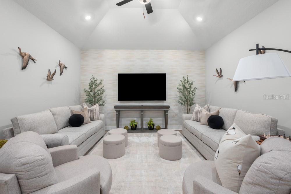 For Sale: $724,900 (4 beds, 3 baths, 3292 Square Feet)