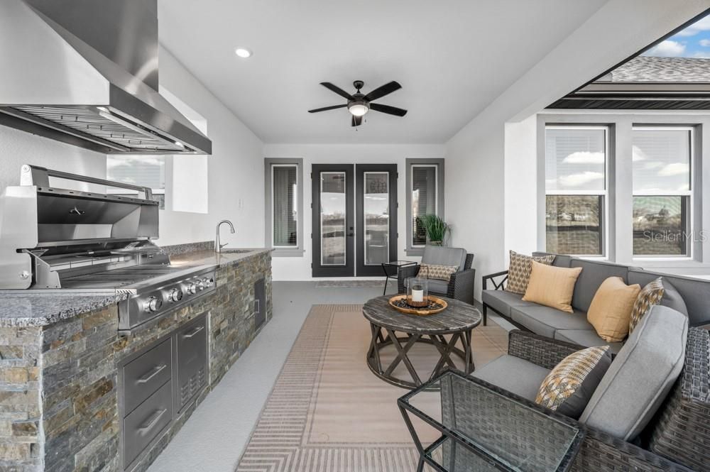 For Sale: $724,900 (4 beds, 3 baths, 3292 Square Feet)