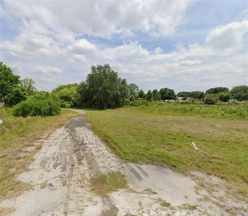 На продажу: $54,999 (0.40 acres)