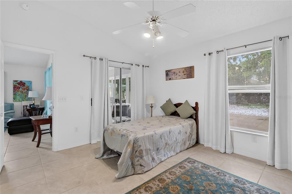For Rent: $1,600 (2 beds, 2 baths, 1098 Square Feet)