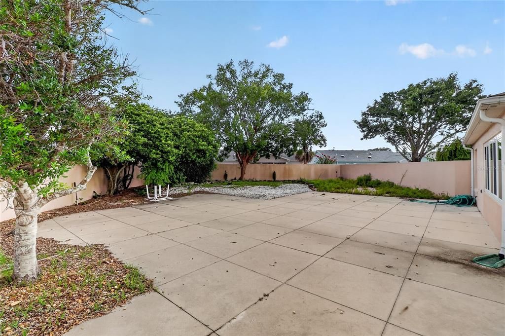 For Rent: $1,600 (2 beds, 2 baths, 1098 Square Feet)