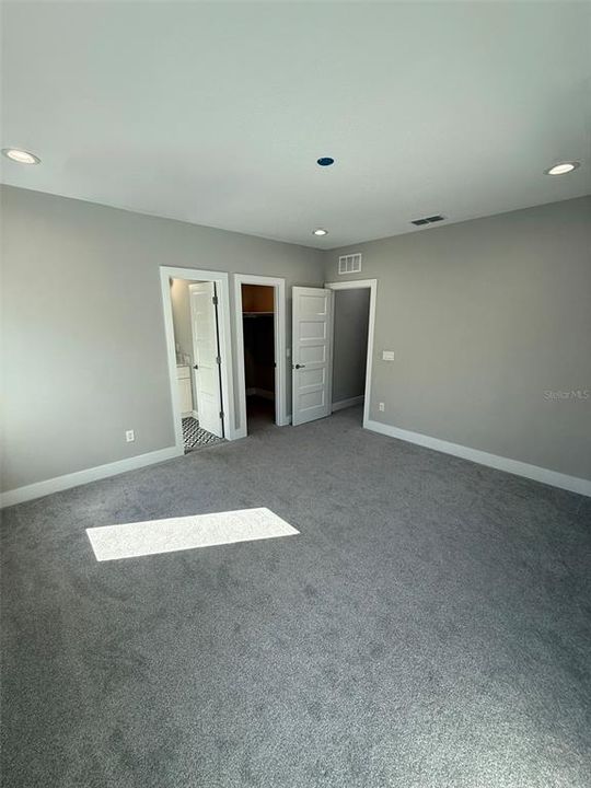For Rent: $3,732 (3 beds, 3 baths, 2063 Square Feet)