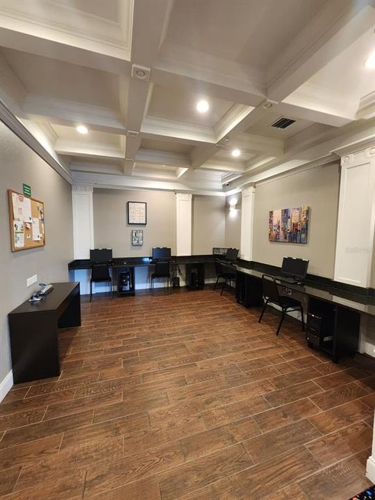 En Venta: $290,500 (3 camas, 2 baños, 1453 Pies cuadrados)