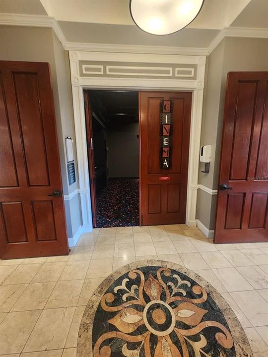 En Venta: $290,500 (3 camas, 2 baños, 1453 Pies cuadrados)