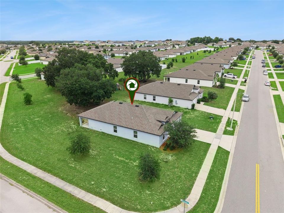 Activo con contrato: $335,000 (5 camas, 3 baños, 1944 Pies cuadrados)