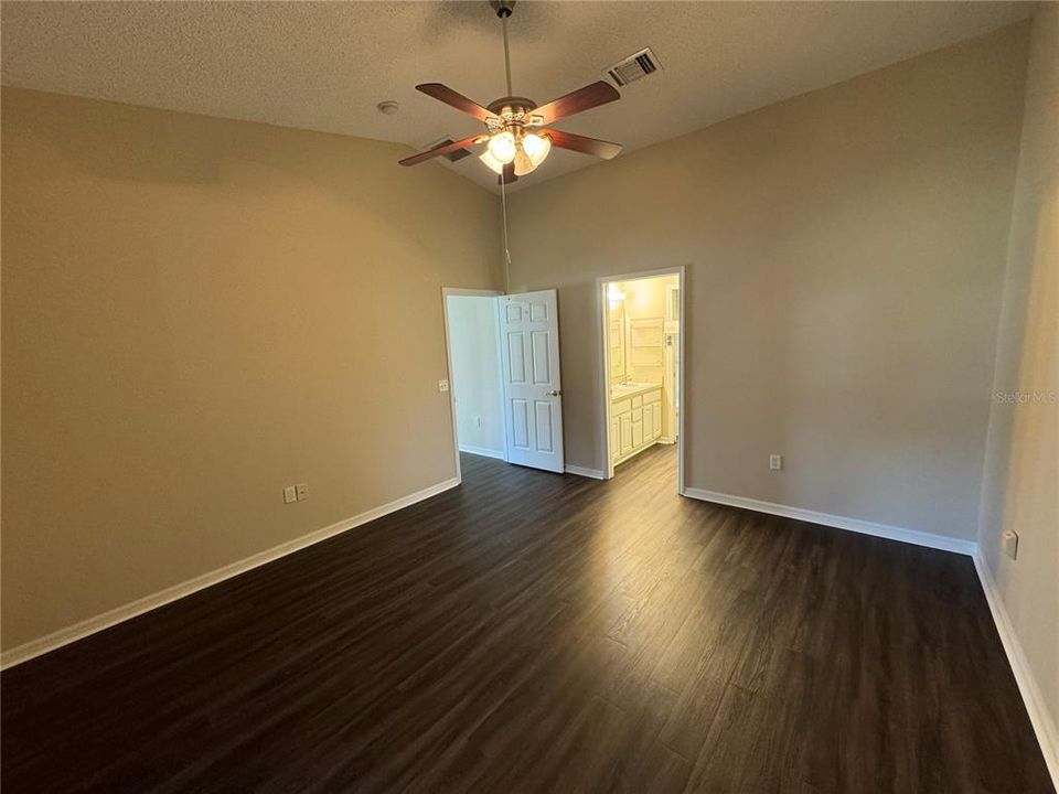 For Rent: $1,795 (2 beds, 2 baths, 1328 Square Feet)