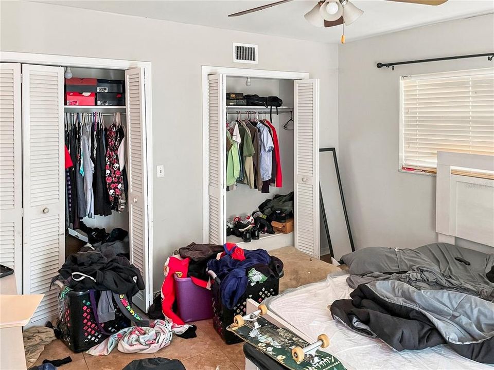 For Sale: $325,000 (2 beds, 2 baths, 1145 Square Feet)