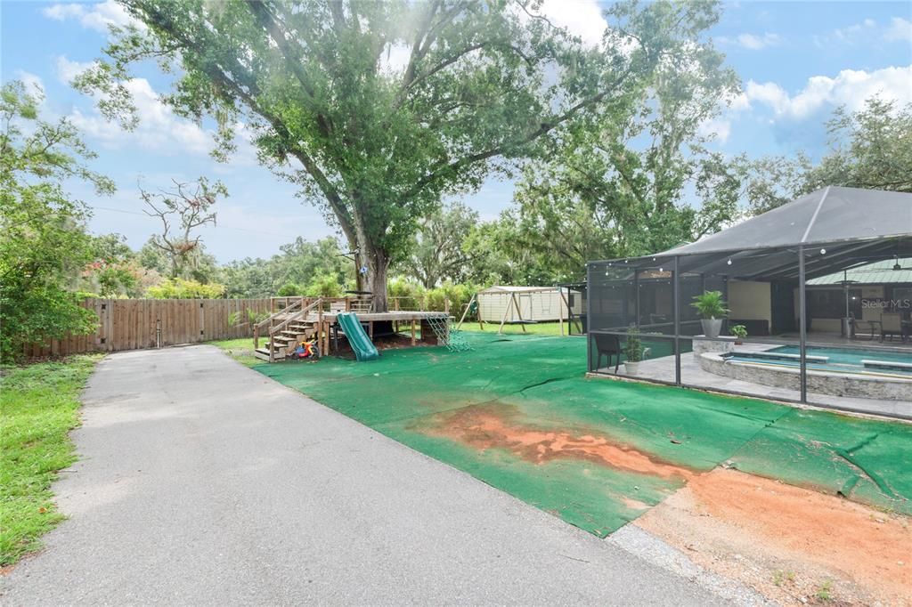 For Sale: $629,900 (5 beds, 3 baths, 3202 Square Feet)