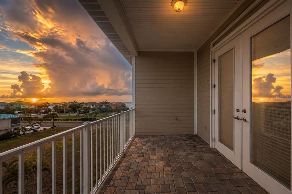 For Rent: $4,400 (4 beds, 3 baths, 3096 Square Feet)