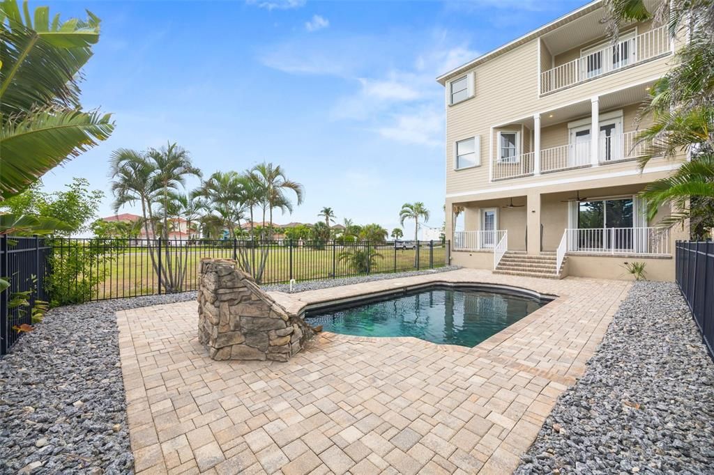 For Rent: $4,400 (4 beds, 3 baths, 3096 Square Feet)