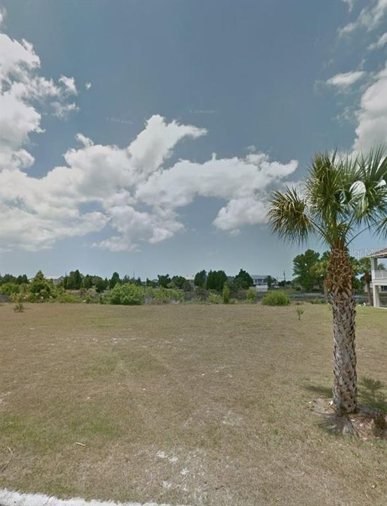 For Sale: $76,999 (0.11 acres)