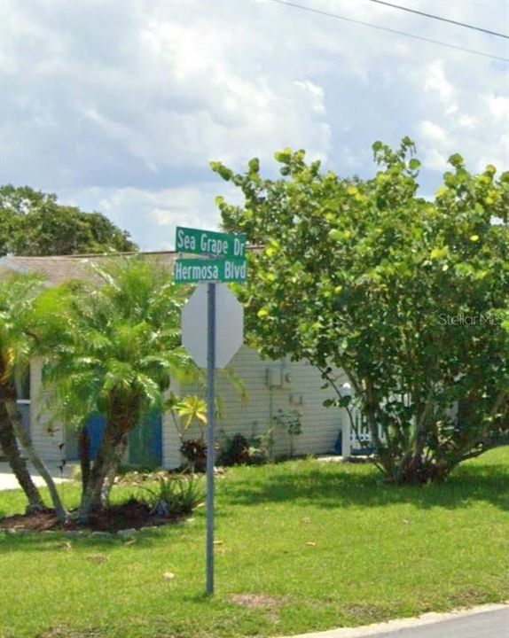For Sale: $76,999 (0.11 acres)