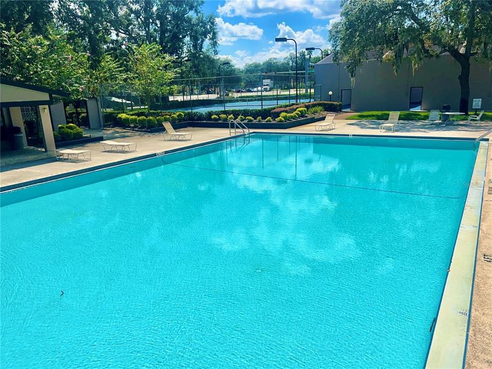 For Rent: $1,575 (2 beds, 2 baths, 912 Square Feet)