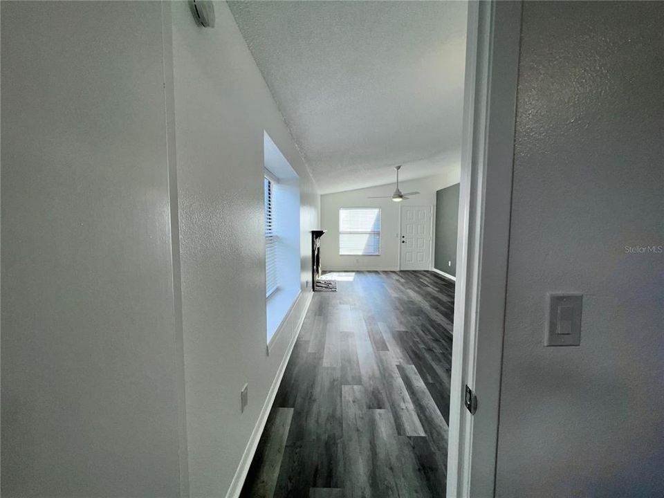 For Rent: $1,575 (2 beds, 2 baths, 912 Square Feet)