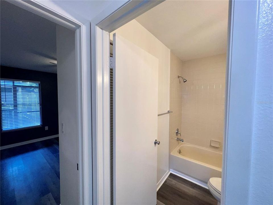For Rent: $1,575 (2 beds, 2 baths, 912 Square Feet)