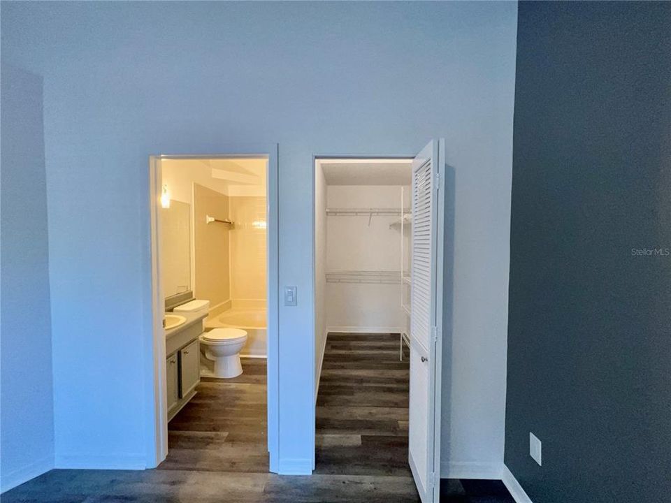 For Rent: $1,575 (2 beds, 2 baths, 912 Square Feet)