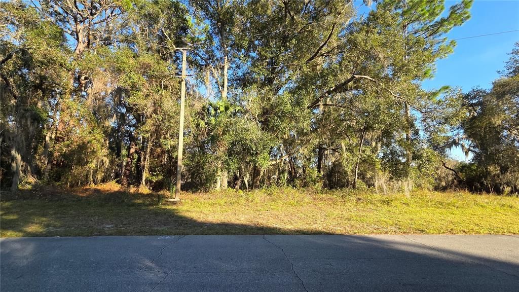 待售: $59,900 (0.37 acres)