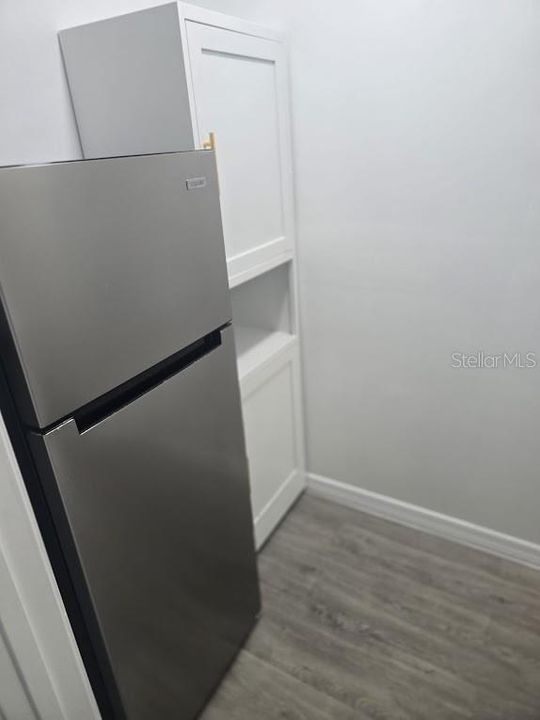For Sale: $350,000 (3 beds, 3 baths, 1749 Square Feet)