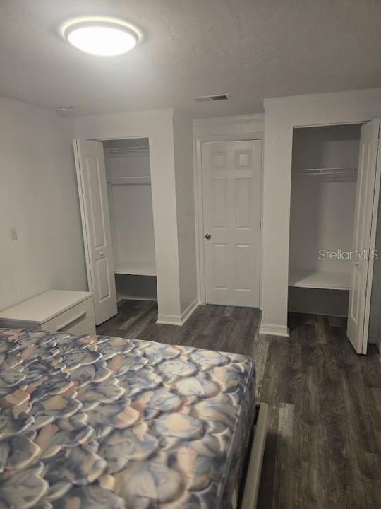 For Sale: $350,000 (3 beds, 3 baths, 1749 Square Feet)