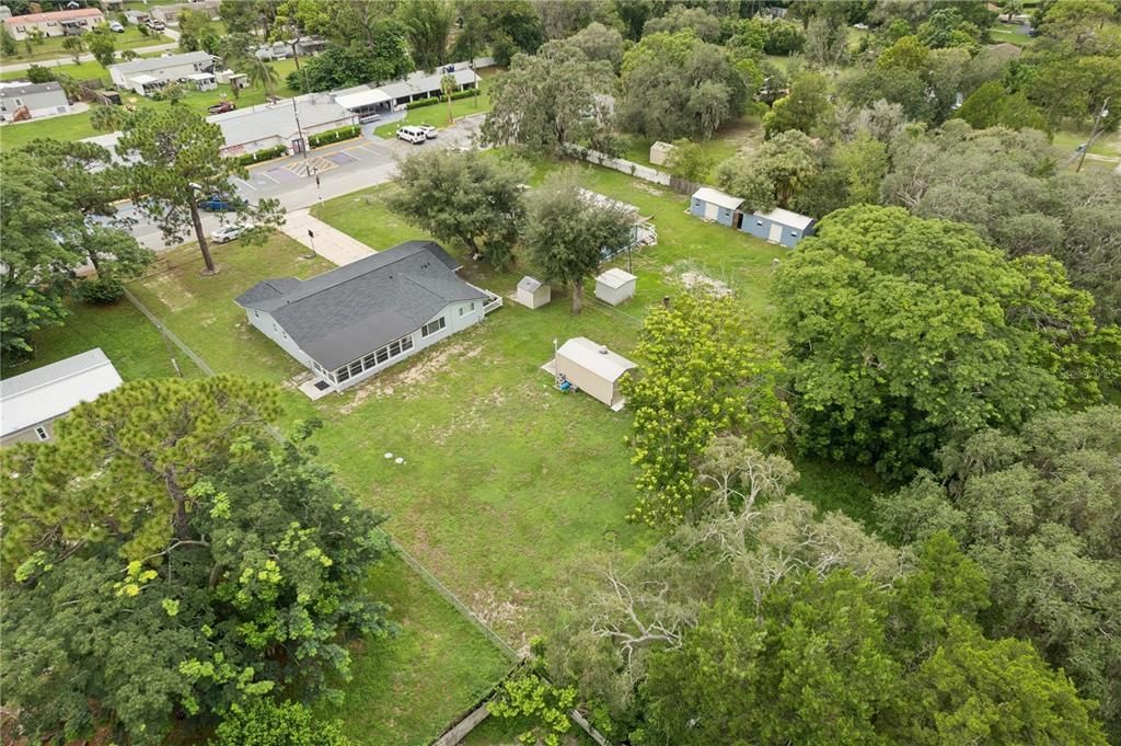 For Sale: $350,000 (3 beds, 3 baths, 1749 Square Feet)