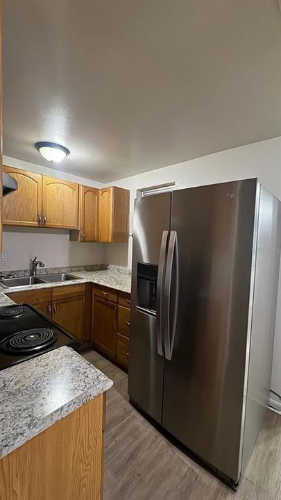 For Rent: $1,400 (3 beds, 1 baths, 1242 Square Feet)