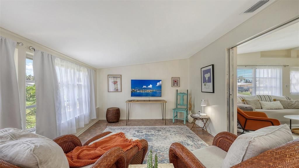 В аренду: $2,800 (3 спален, 2 ванн, 1420 Квадратных фут)
