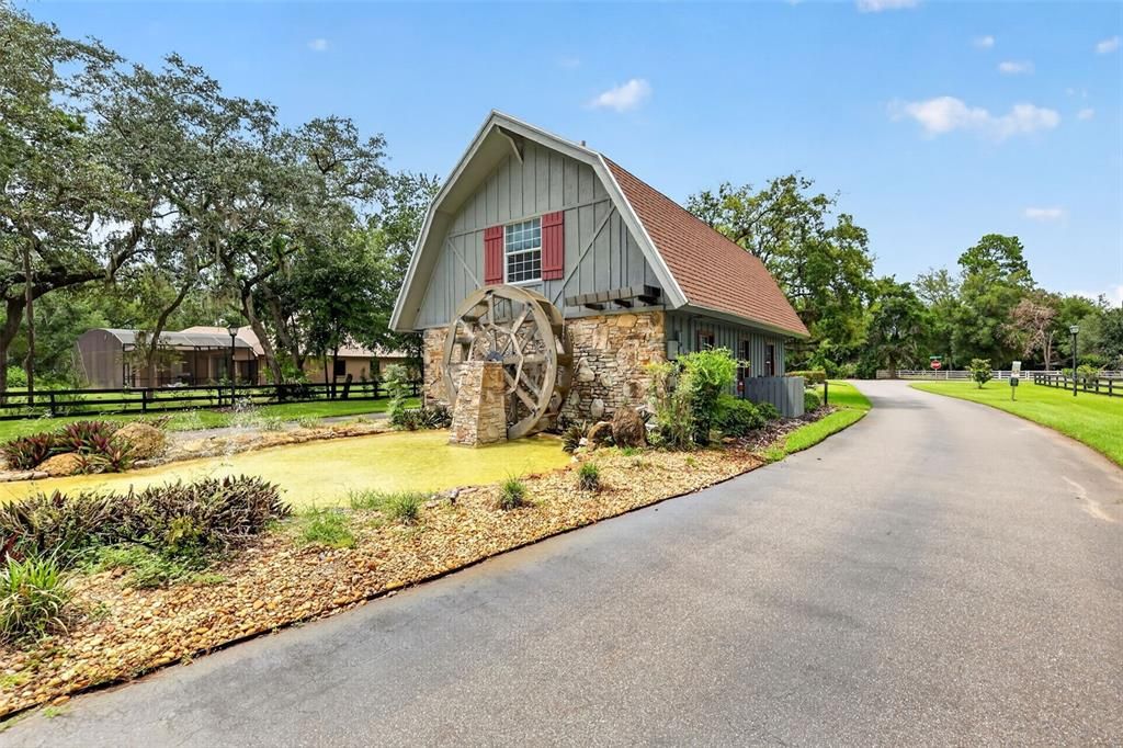 For Sale: $699,900 (4 beds, 3 baths, 3744 Square Feet)