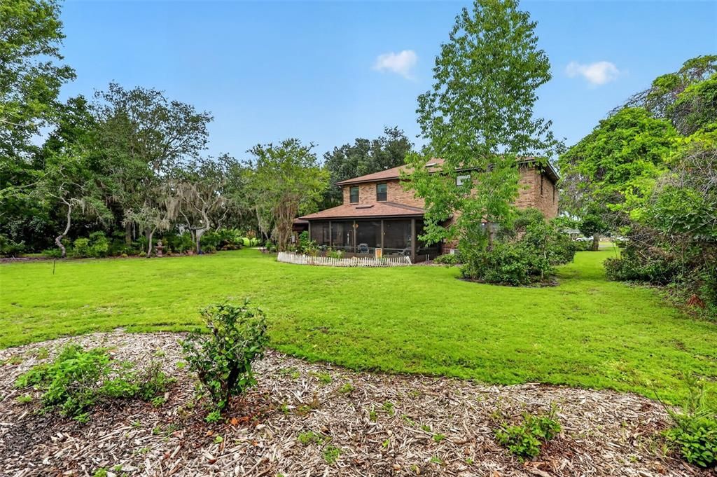 For Sale: $699,900 (4 beds, 3 baths, 3744 Square Feet)