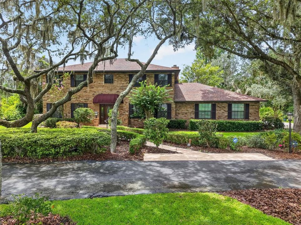 For Sale: $699,900 (4 beds, 3 baths, 3744 Square Feet)