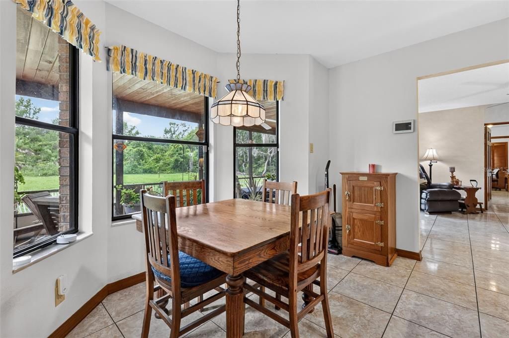 For Sale: $699,900 (4 beds, 3 baths, 3744 Square Feet)