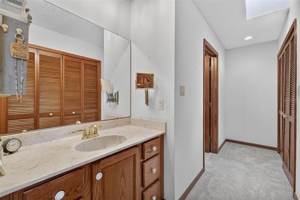 For Sale: $699,900 (4 beds, 3 baths, 3744 Square Feet)