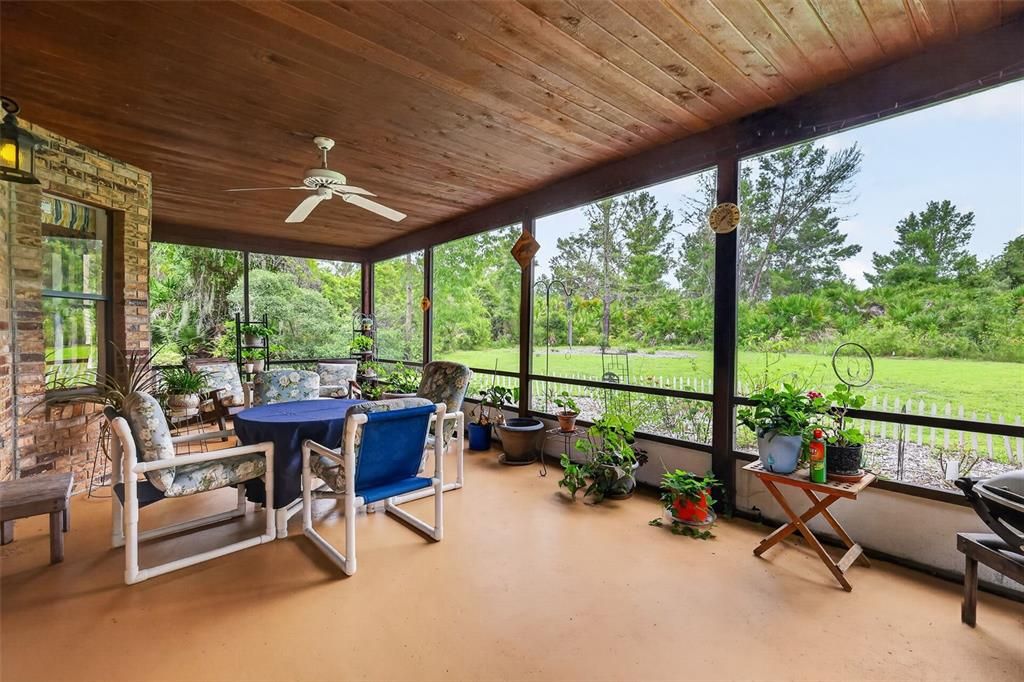 For Sale: $699,900 (4 beds, 3 baths, 3744 Square Feet)