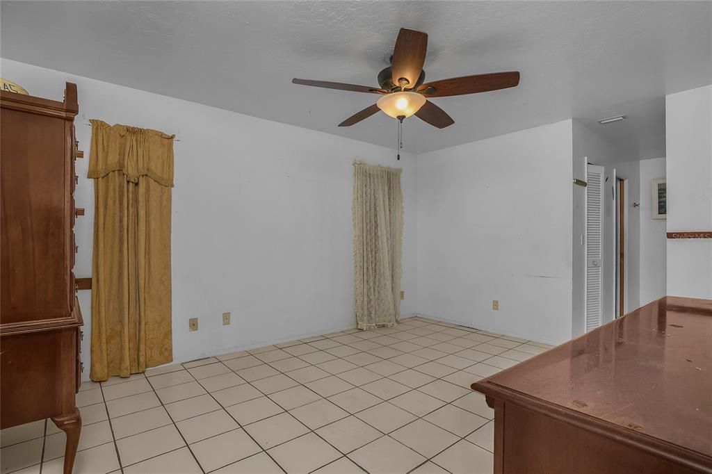 For Sale: $450,000 (4 beds, 2 baths, 2394 Square Feet)
