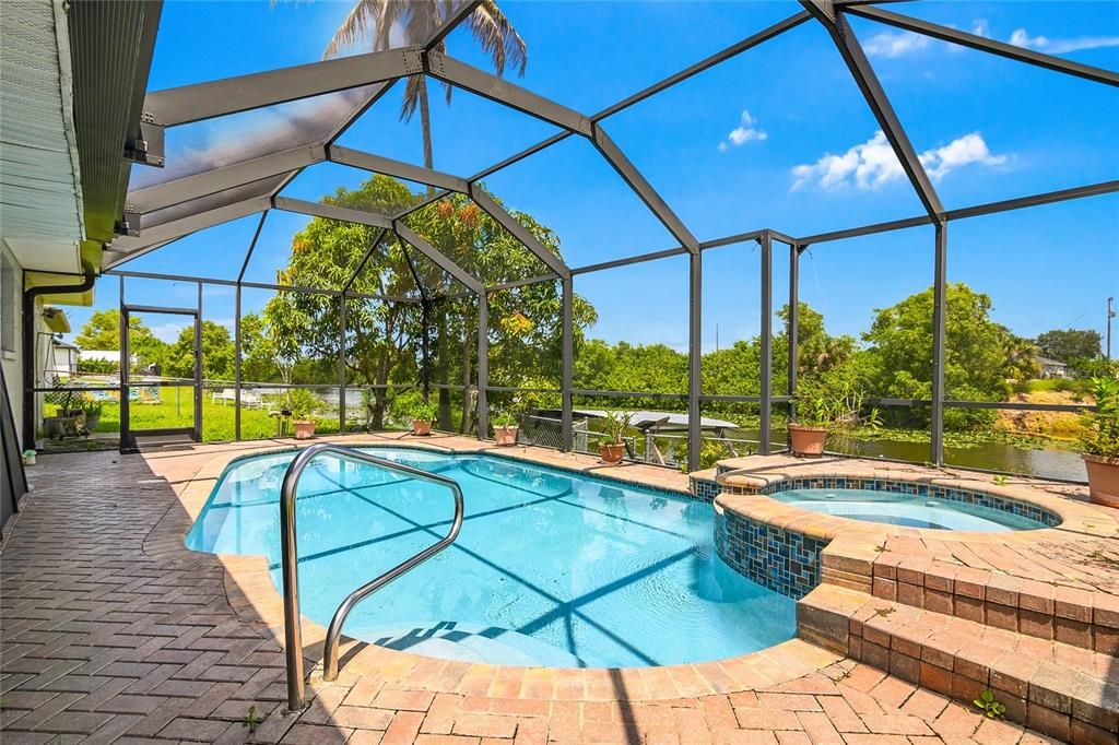 For Sale: $450,000 (4 beds, 2 baths, 2394 Square Feet)