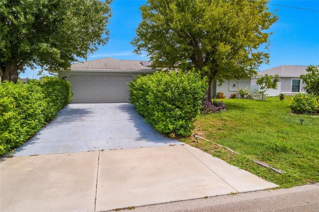 For Sale: $450,000 (4 beds, 2 baths, 2394 Square Feet)
