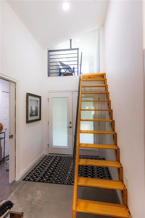 En Renta: $5,500 (3 camas, 2 baños, 1989 Pies cuadrados)