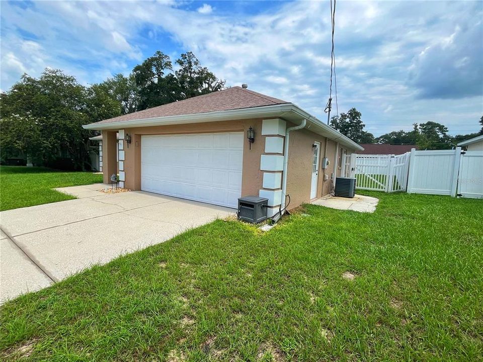 For Sale: $249,900 (3 beds, 2 baths, 1357 Square Feet)
