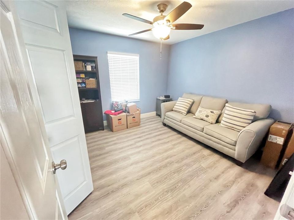 For Sale: $249,900 (3 beds, 2 baths, 1357 Square Feet)