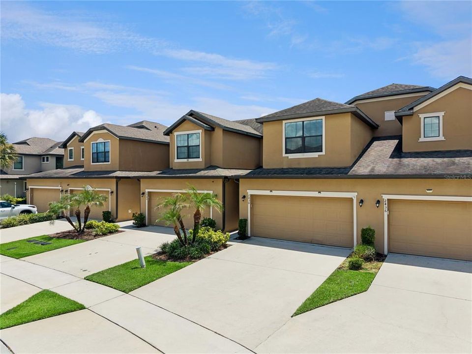 For Rent: $2,000 (3 beds, 2 baths, 1674 Square Feet)