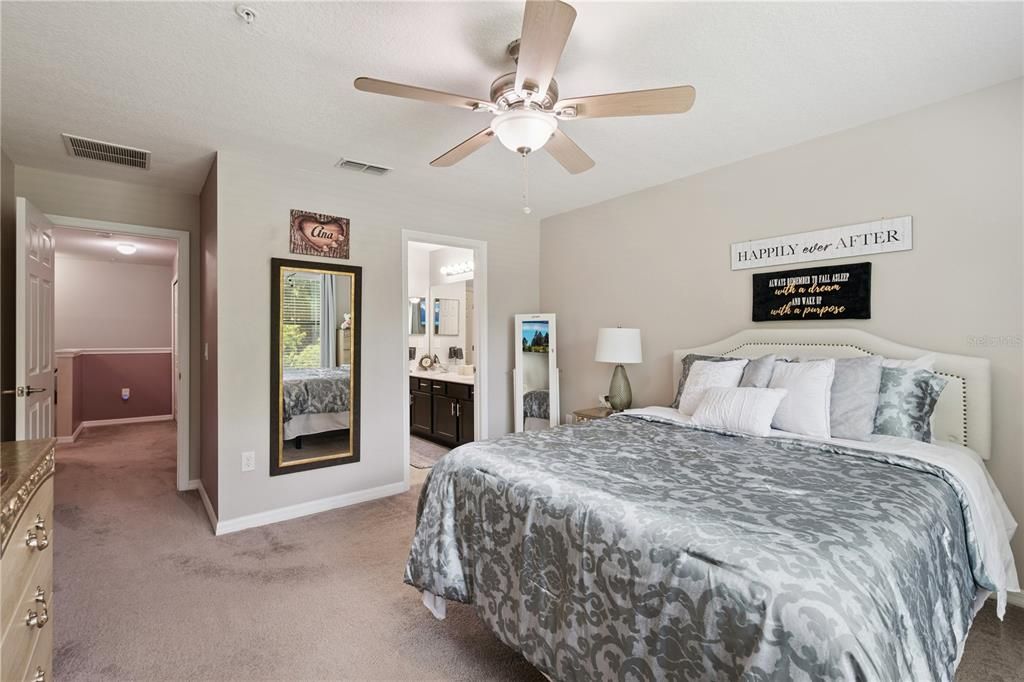 For Rent: $2,000 (3 beds, 2 baths, 1674 Square Feet)