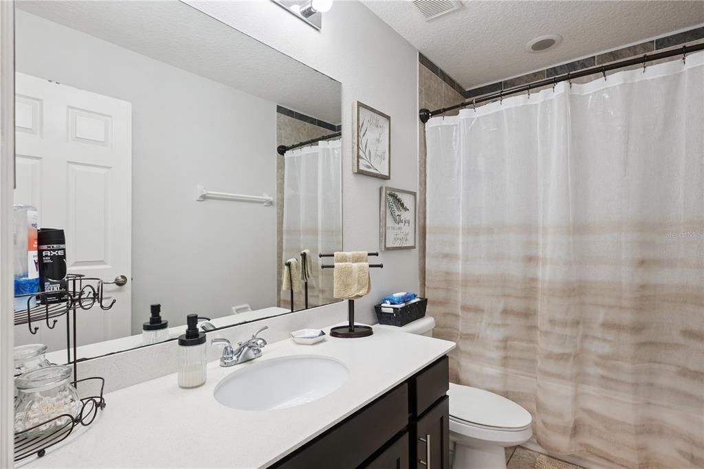 For Rent: $2,000 (3 beds, 2 baths, 1674 Square Feet)