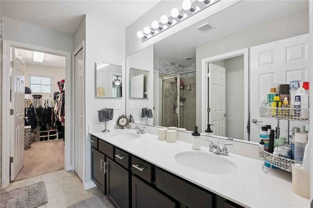 For Rent: $2,000 (3 beds, 2 baths, 1674 Square Feet)