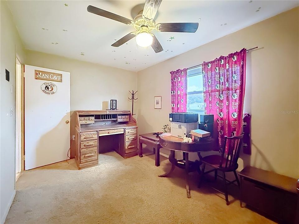 En Venta: $215,000 (3 camas, 1 baños, 1104 Pies cuadrados)